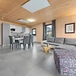 Zell Am 4* 젤암제