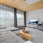 Zell Am 아파트호텔