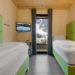Zell Am 4* 젤암제