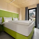 Aparthotel Zell Am 4*