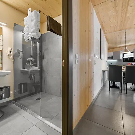 Zell Am Aparthotel *
