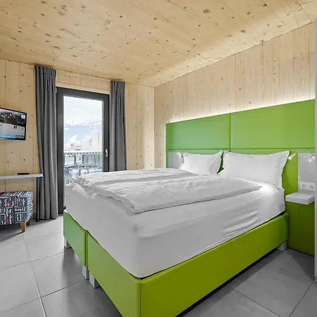 Aparthotel Zell Am 4*