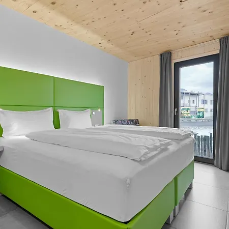 アパートホテル Zell Am 4*