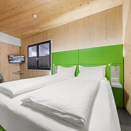 Zell Am 4*