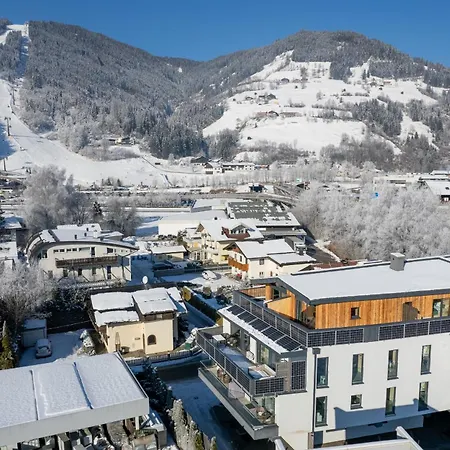 Zell Am * צל-אם-זי