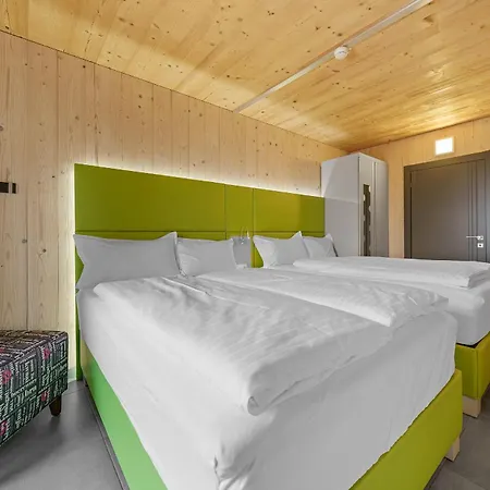 Zell Am زيل أم سي