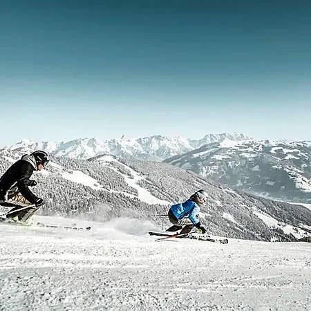 Zell Am 4*