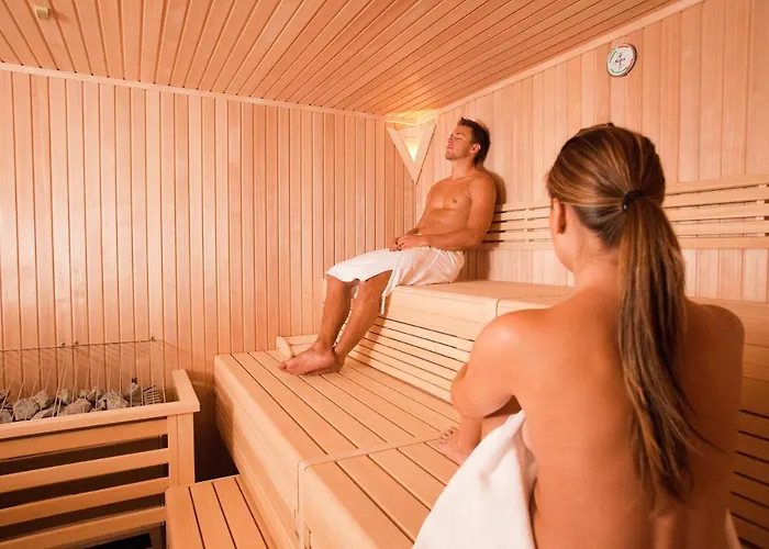 Zell Am Apart-hotel 4*