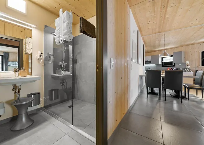 Zell Am Apart-hotel 4*
